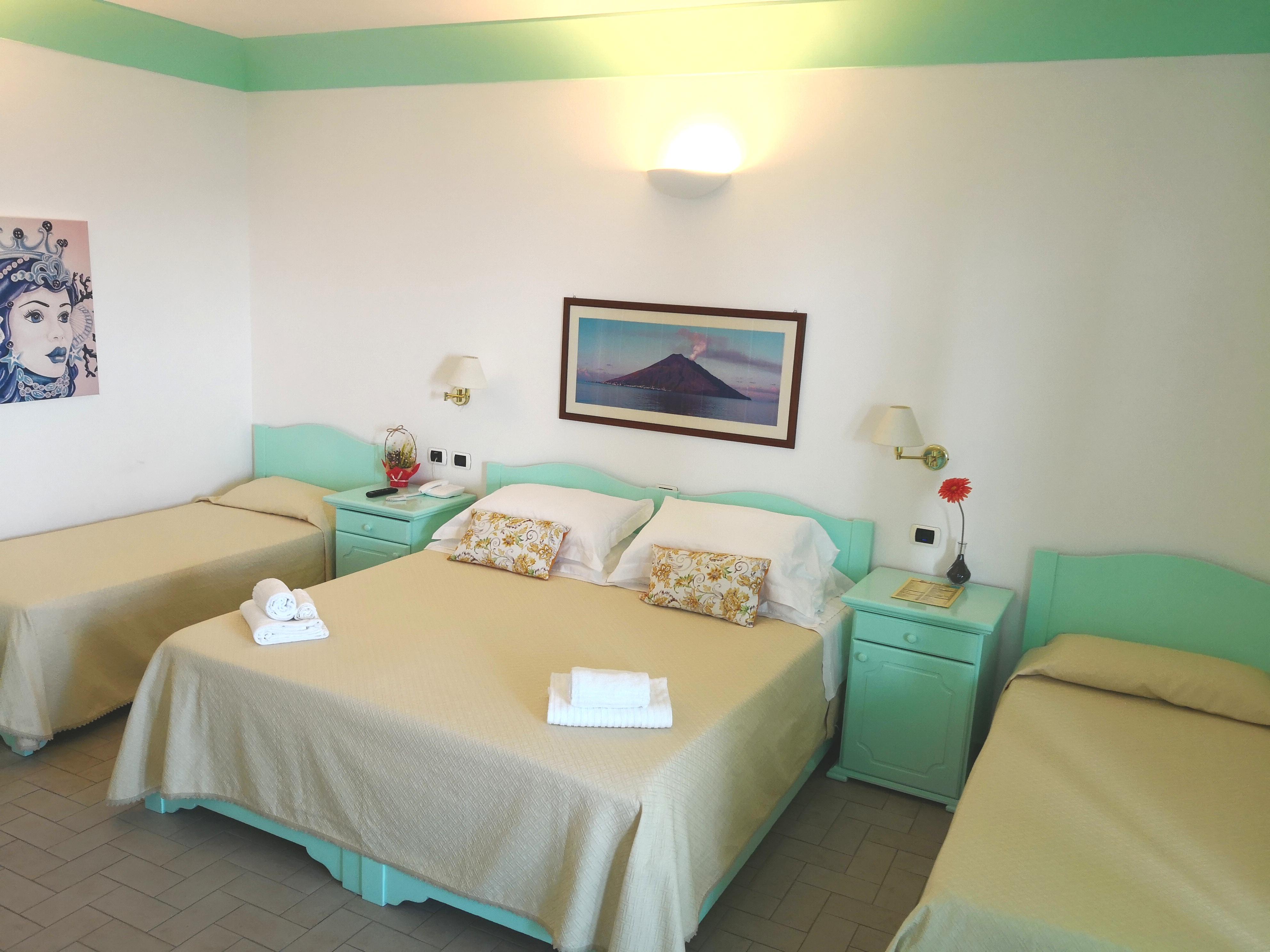 Hotel Ossidiana Stromboli Center Exterior photo