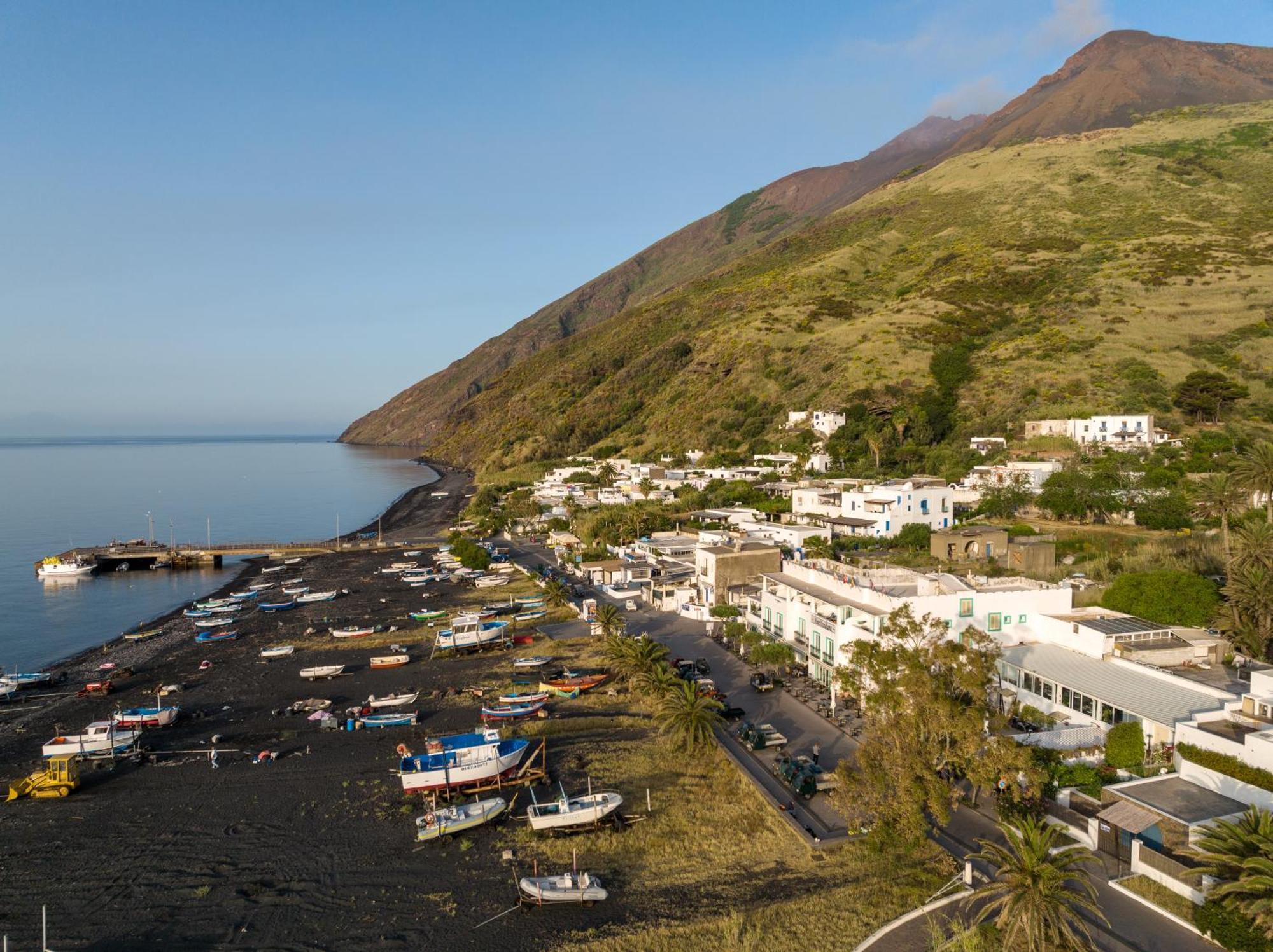 Hotel Ossidiana Stromboli Center Exterior photo